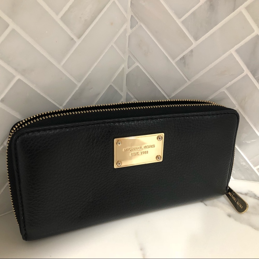Michael Kors wallet